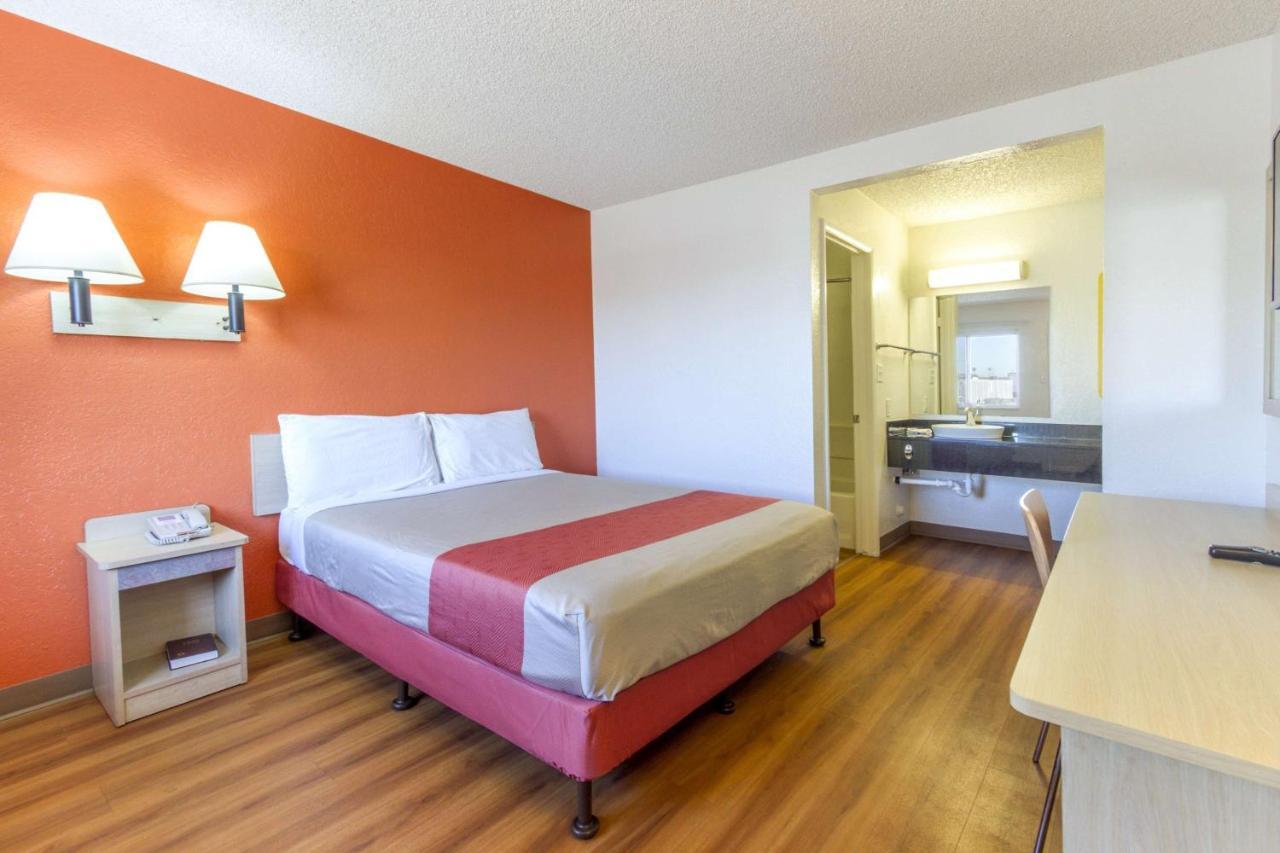 Motel 6-Phoenix, Az - Airport - 24Th Street Bagian luar foto